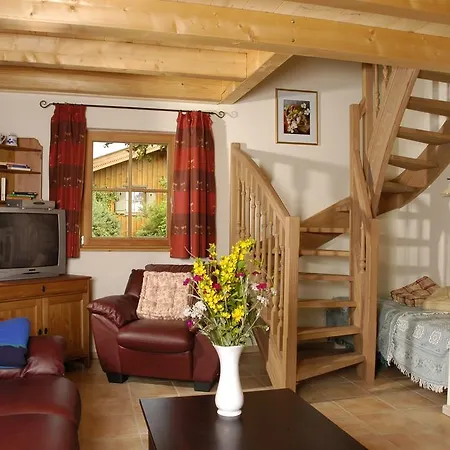 Lenzenbauer Tatil Evi *