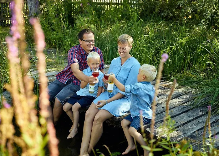 Lenzenbauer Nyaraló *